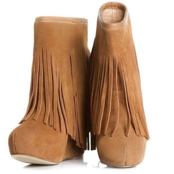 Koolaburra Zarin Ugg Wedge, Suede, Fringe Booties - Picture 1 of 5